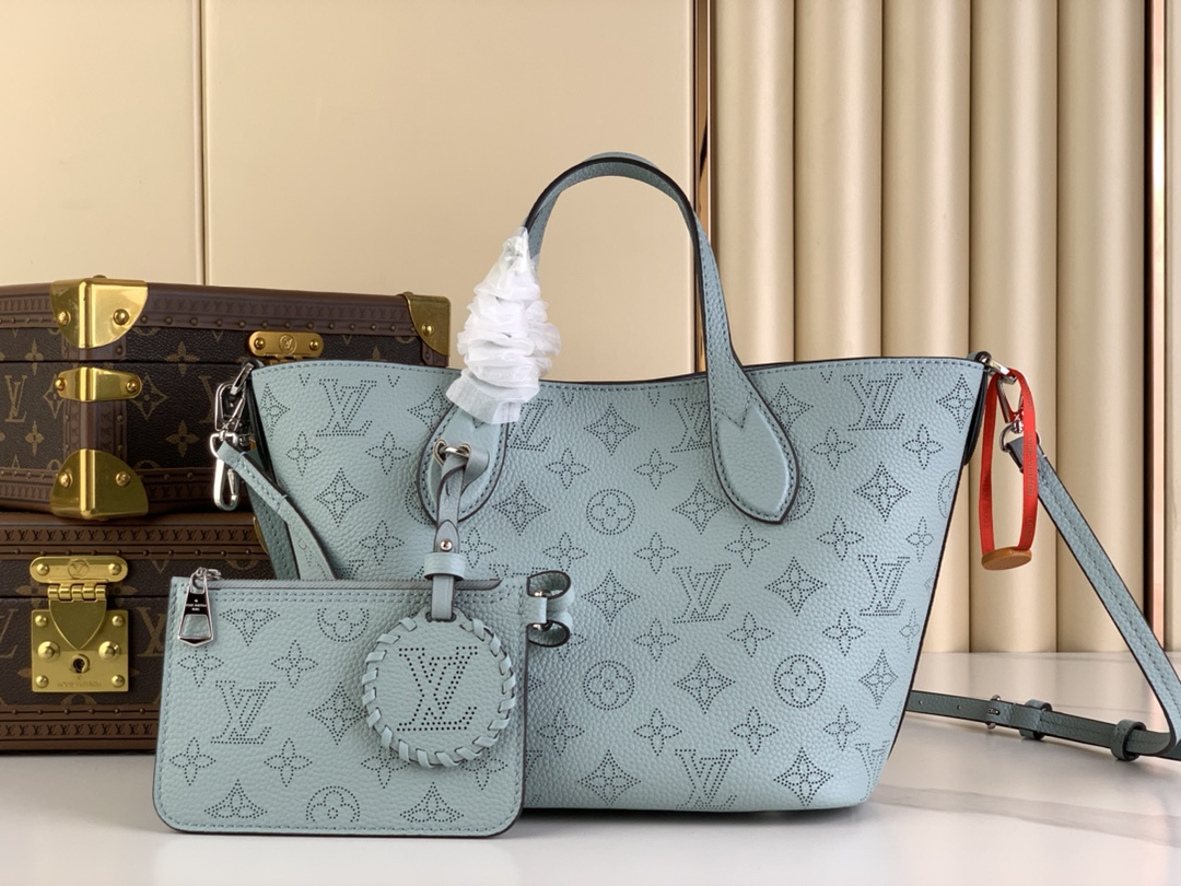 Louis Vuitton Shopping Bags